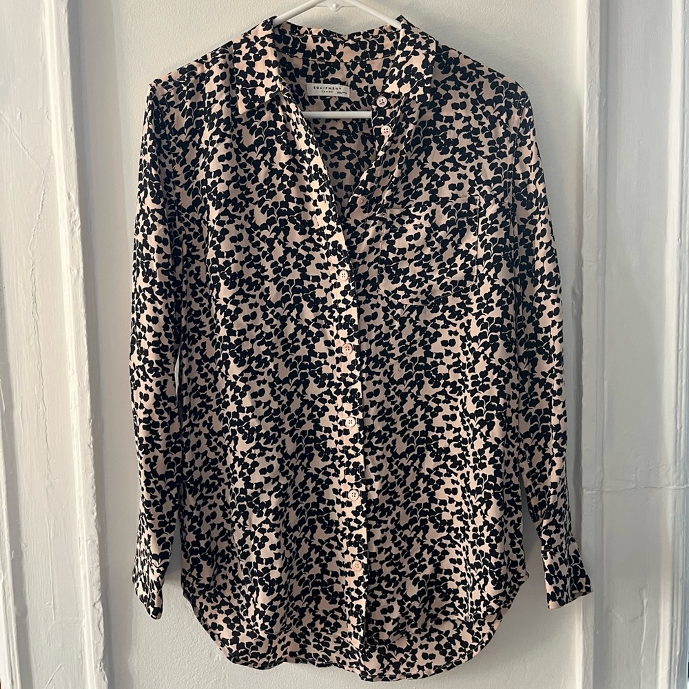 Black and Pink Floral Equipment 100% Silk Women's Top/Shirt XXS